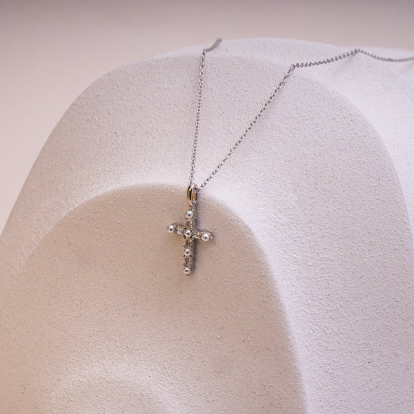Silver cross necklace